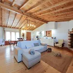 펜션 Renovated Wine Press House - With Pool Porto de Mós