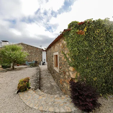 Renovated Wine Press House - With Pool * Porto de Mos (Leiria)