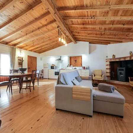 Renovated Wine Press House - With Pool Porto de Mós