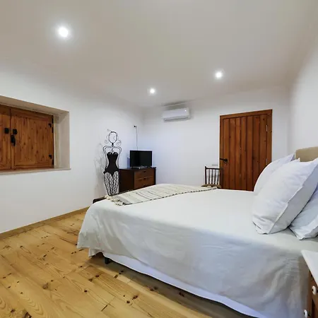 Renovated Wine Press House - With Pool