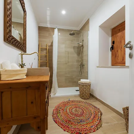 بيت للعطل Renovated Wine Press House - With Pool