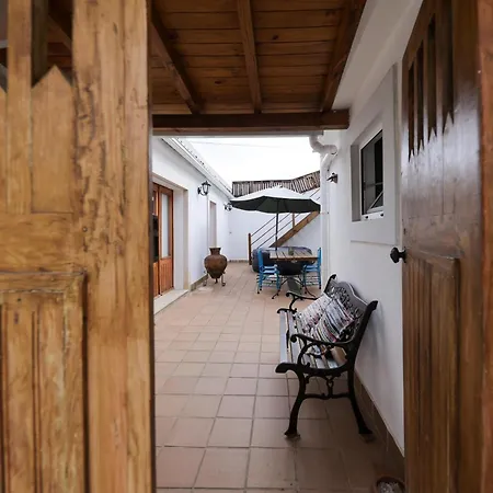 بيت للعطل Renovated Wine Press House - With Pool