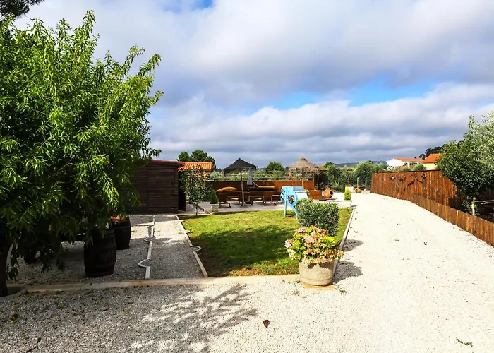 Дом отдыха Renovated Wine Press House - With Pool Порту-ди-Мош